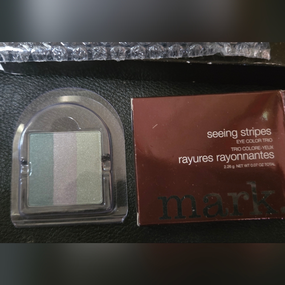 mark. Eye Shadow Trio in Copper Cream & Sea Color Trio Refillable Palette - Picture 5 of 6